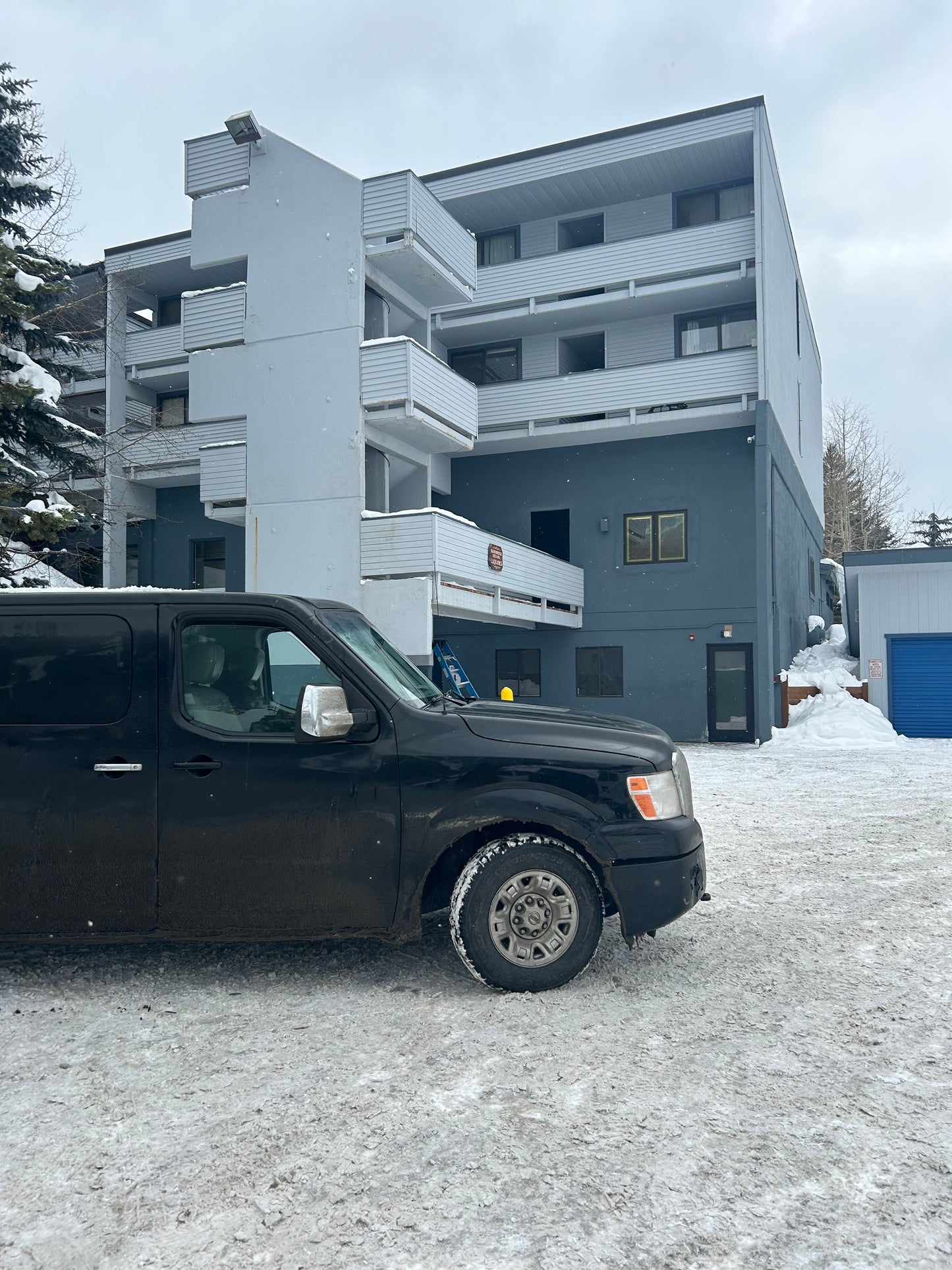 Copper Mountain Shuttle to Denver International Airport 888-248-7772